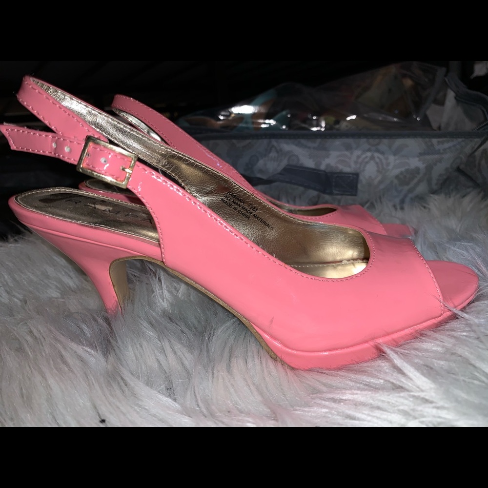 Pink heels - Picture 2 of 3